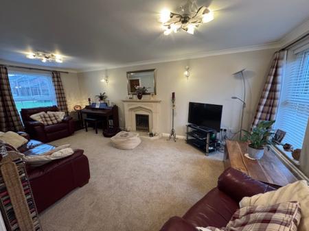 1 bedroom House share to let in U/S Front Double Bedroom