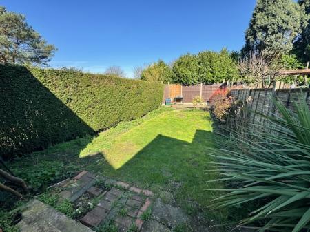 2 bedroom Detached house to let in High Street, Halmerend, ST7