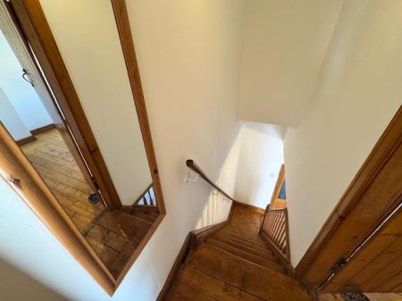 2 bedroom Detached house to let in High Street, Halmerend, ST7