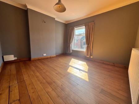 2 bedroom Detached house to let in High Street, Halmerend, ST7