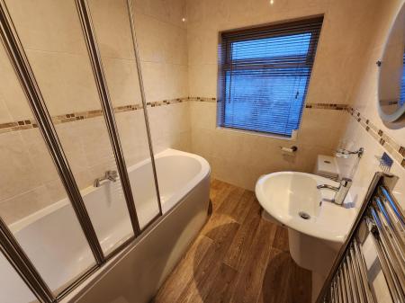 3 bedroom Semi-detached house to let in St Georges Avenue West, Wolstanton, ST5