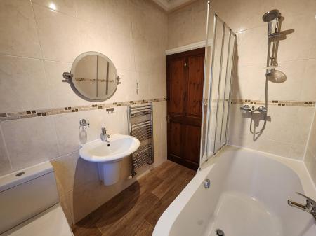 3 bedroom Semi-detached house to let in St Georges Avenue West, Wolstanton, ST5