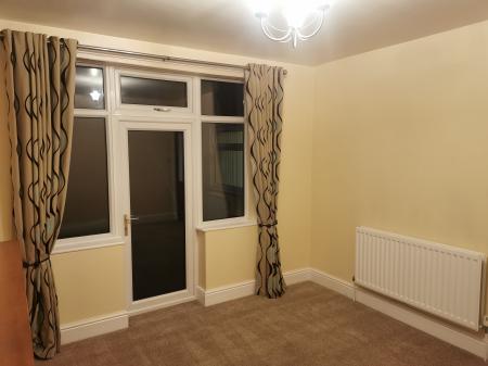 3 bedroom Semi-detached house to let in St Georges Avenue West, Wolstanton, ST5