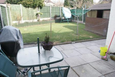 3 bedroom Semi-detached house to let in St Georges Avenue West, Wolstanton, ST5