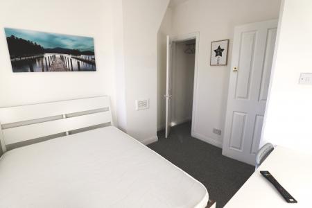 3 bedroom Terraced House to let in Duke Street, Newcastle-under-Lyme, ST5