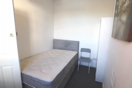 3 bedroom Terraced House to let in Duke Street, Newcastle-under-Lyme, ST5