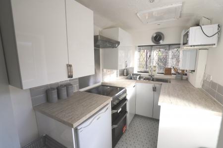 3 bedroom Terraced House to let in Duke Street, Newcastle-under-Lyme, ST5