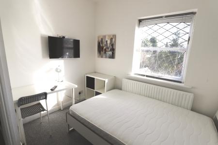 3 bedroom Terraced House to let in Duke Street, Newcastle-under-Lyme, ST5