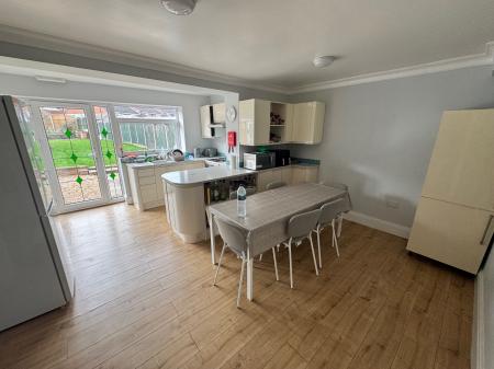 Drayton Street, Newcastle-under-Lyme, ST5