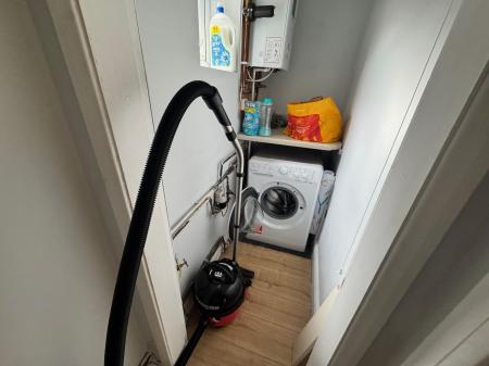 4 bedroom Semi-detached house to let in Drayton Street, Newcastle-under-Lyme, ST5