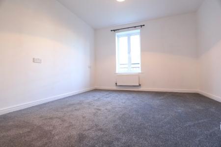 2 bedroom Flat to let in Scholars Court, West Ave, Stoke-on-Trent, ST4