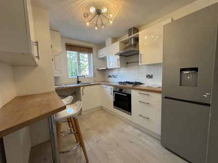 3 bedroom Town house to let in Steeple Way, Stoke-on-Trent, ST4