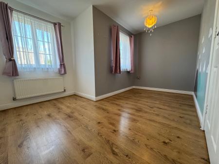 3 bedroom Town house to let in Steeple Way, Stoke-on-Trent, ST4
