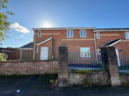 3 bedroom Semi-detached house to let in Hartshill Road, Hartshill, Stoke-on-Trent, ST4