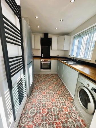 3 bedroom Semi-detached house to let in Hartshill Road, Hartshill, Stoke-on-Trent, ST4