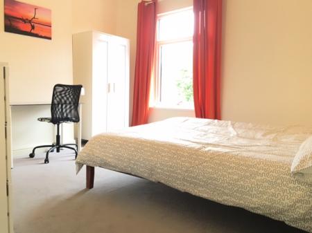 3 bedroom Terraced House to let in Thornton Road, Stoke-on-Trent, ST4