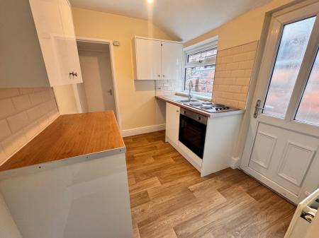 2 bedroom Terraced House to let in Sparrow Terrace, Porthill, Newcastle-under-Lyme, ST5