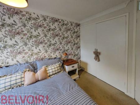 2 bedroom Terraced House to let in Russell Street, Longton, ST3