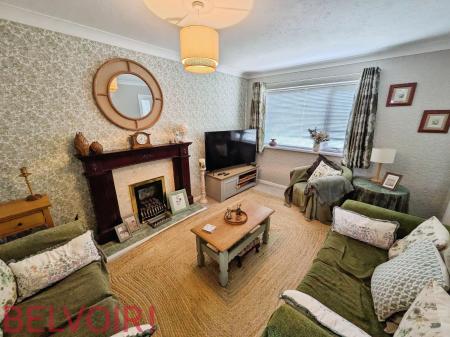 2 bedroom Terraced House to let in Russell Street, Longton, ST3