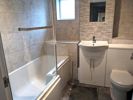 3 bedroom Terraced House to let in 3 Rooms at Shaw Street, Newcastle-under-Lyme, ST5
