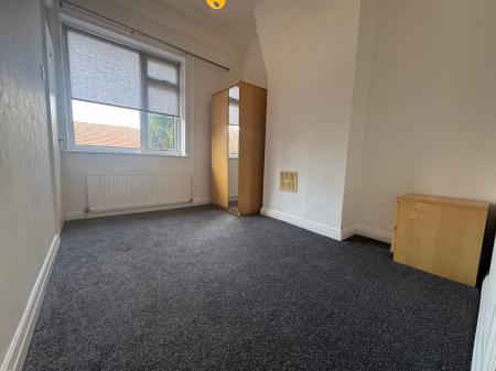 1 bedroom Town house to let in St Christophers Avenue, Newcastle-under-Lyme, ST4