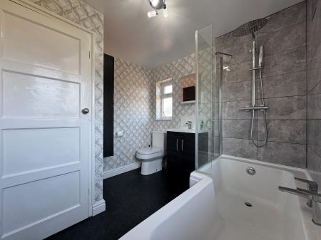 2 bedroom Semi-detached house to let in Hilton Road, Stoke-on-Trent, ST4