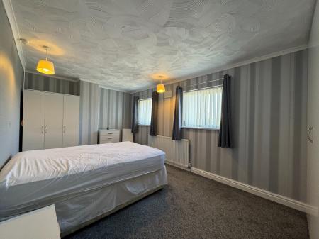 2 bedroom Semi-detached house to let in Hilton Road, Stoke-on-Trent, ST4