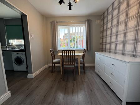 2 bedroom Semi-detached house to let in Hilton Road, Stoke-on-Trent, ST4