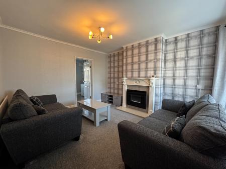 2 bedroom Semi-detached house to let in Hilton Road, Stoke-on-Trent, ST4