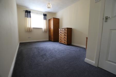 1 bedroom Flat to let in Badgers Brow, Hanley, ST1