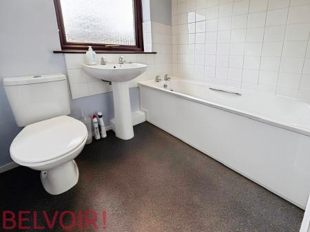 3 bedroom Terraced House to let in Earls Drive, Westlands, Newcastle-under-Lyme, ST5