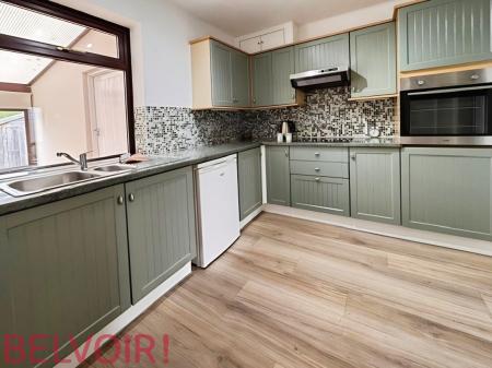 3 bedroom Terraced House to let in Earls Drive, Westlands, Newcastle-under-Lyme, ST5