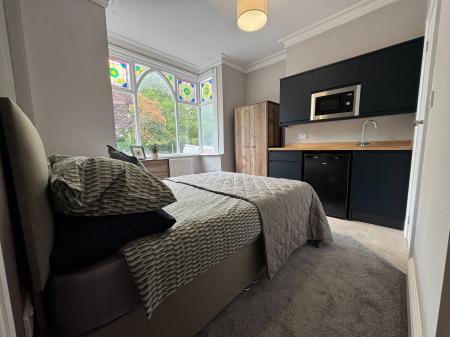 17 Queens Avenue, Tunstall, ST6