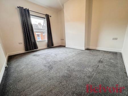 4 bedroom Terraced House to let in West Brampton, Newcastle-under-Lyme, ST5