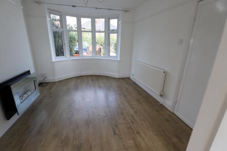 3 bedroom Semi-detached house to let in Abbotts Drive, Stoke-on-Trent, ST1