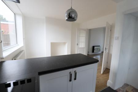 3 bedroom Semi-detached house to let in Abbotts Drive, Stoke-on-Trent, ST1