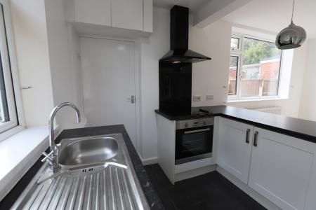 3 bedroom Semi-detached house to let in Abbotts Drive, Stoke-on-Trent, ST1
