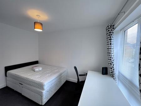 4 bedroom Detached house to let in 4 Bedrooms at Centurion Crescent, Newcastle-under-Lyme, ST5