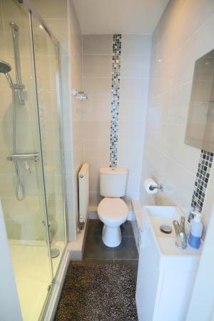 3 bedroom Semi-detached house to let in Camillus Road, Newcastle-under-Lyme, ST5