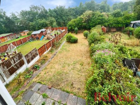 3 bedroom Semi-detached house to let in Camillus Road, Newcastle-under-Lyme, ST5