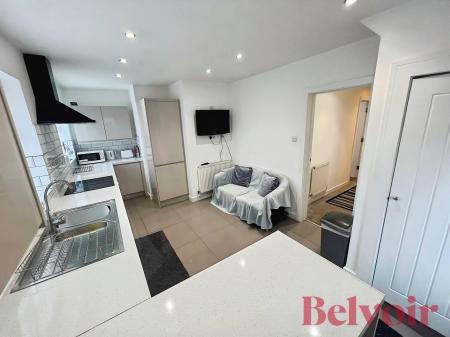 3 bedroom Semi-detached house to let in Camillus Road, Newcastle-under-Lyme, ST5