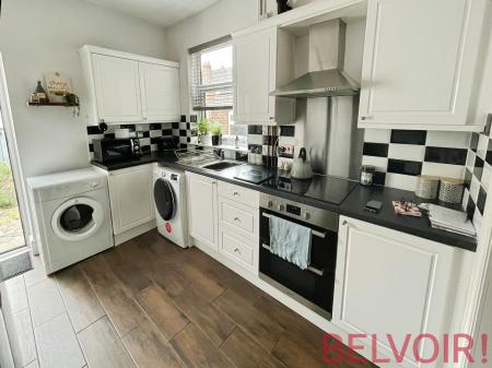 2 bedroom Terraced House to let in Vessey Terrace, Newcastle-under-Lyme, ST5