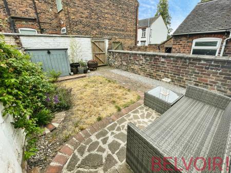 2 bedroom Terraced House to let in Vessey Terrace, Newcastle-under-Lyme, ST5