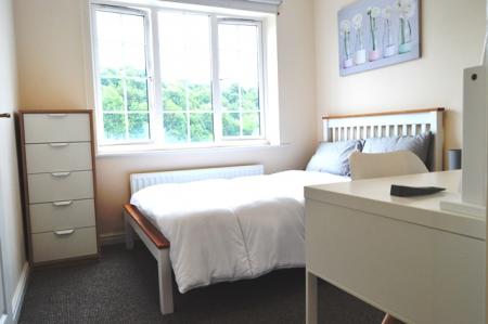 1 bedroom Town house to let in 1 Bedroom at Godwin Way, Trent Vale, ST4