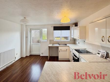 2 bedroom Town house to let in Summerhill Drive, Waterhayes, Newcastle-under-Lyme, ST5