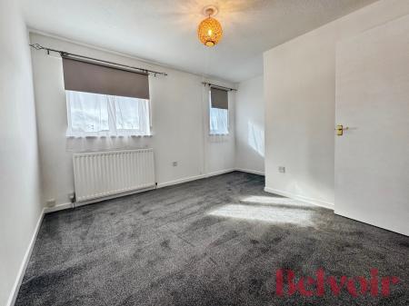 2 bedroom Town house to let in Summerhill Drive, Waterhayes, Newcastle-under-Lyme, ST5