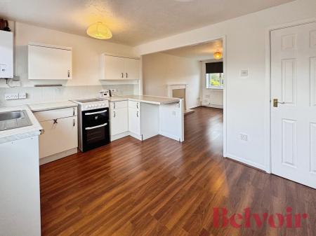 2 bedroom Town house to let in Summerhill Drive, Waterhayes, Newcastle-under-Lyme, ST5