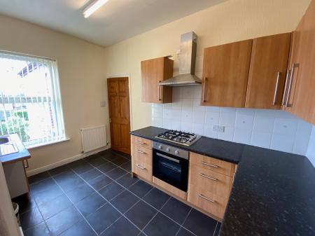 1 bedroom Flat to let in Dimsdale Parade East, Newcastle-under-Lyme, ST5