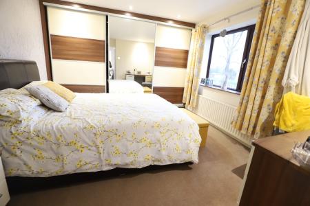1 bedroom Flat to let in Underwood Road, Newcastle-under-Lyme, ST5
