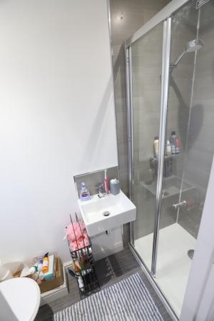 1 bedroom Flat to let in Underwood Road, Newcastle-under-Lyme, ST5